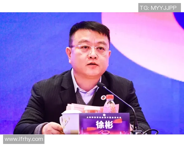 飞盘世界的追逐与梦想陈强的运动人生对话录